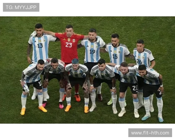 足球巨星背后的故事：从巅峰荣耀到跌宕起伏的人生轨迹揭秘